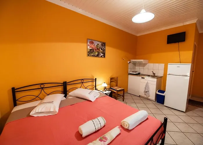 Efthalia Apartments & Studios